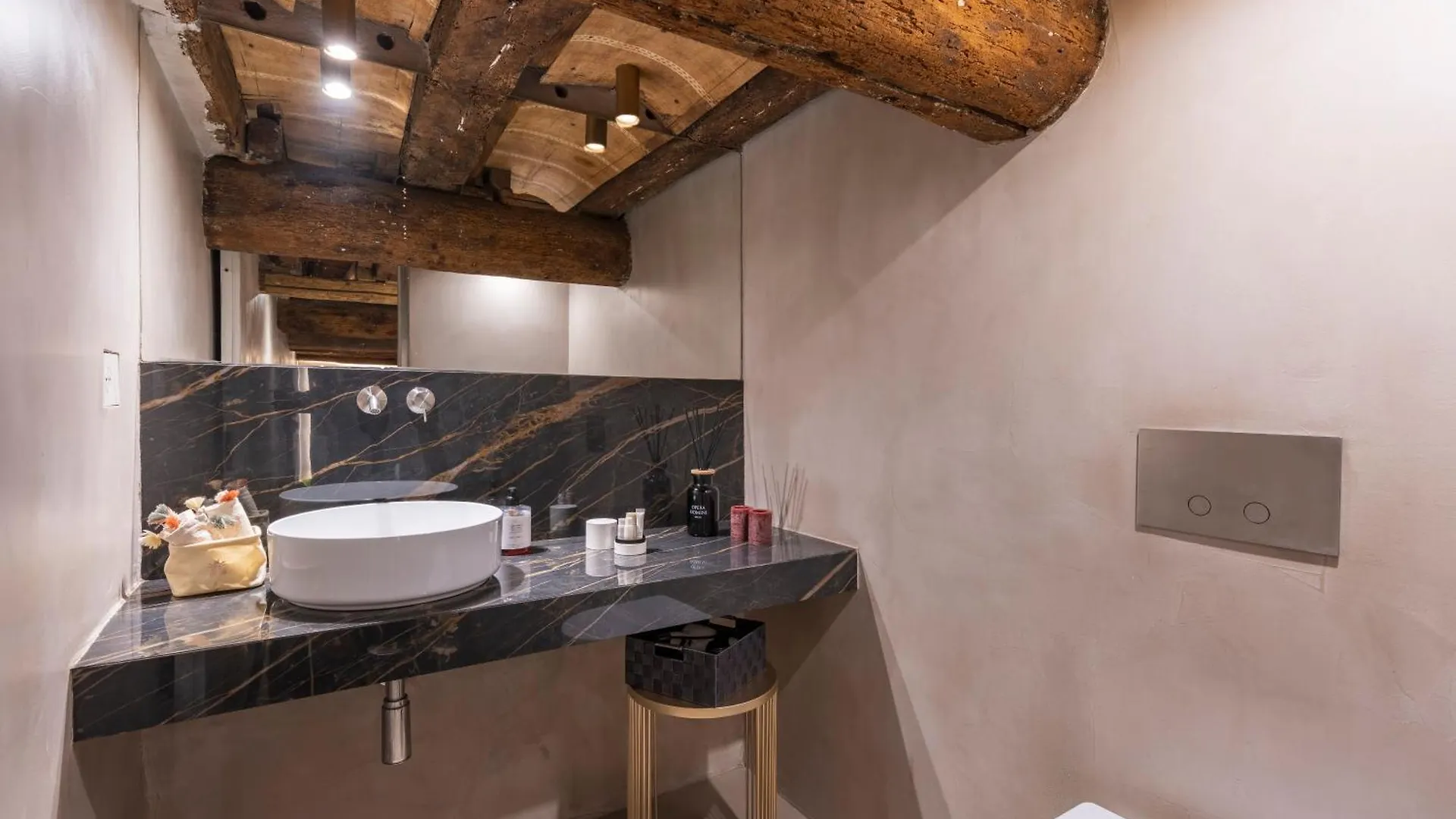 Suite Ad Duomo, Firenze Italy